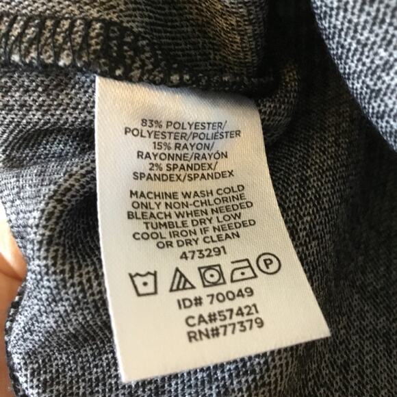 Ann Taylor Gray Short Sleeve V-Neck Top - Picture 6 of 12